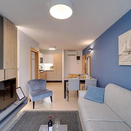 Διαμέρισμα With Swimming Pool Rozac, - 27250